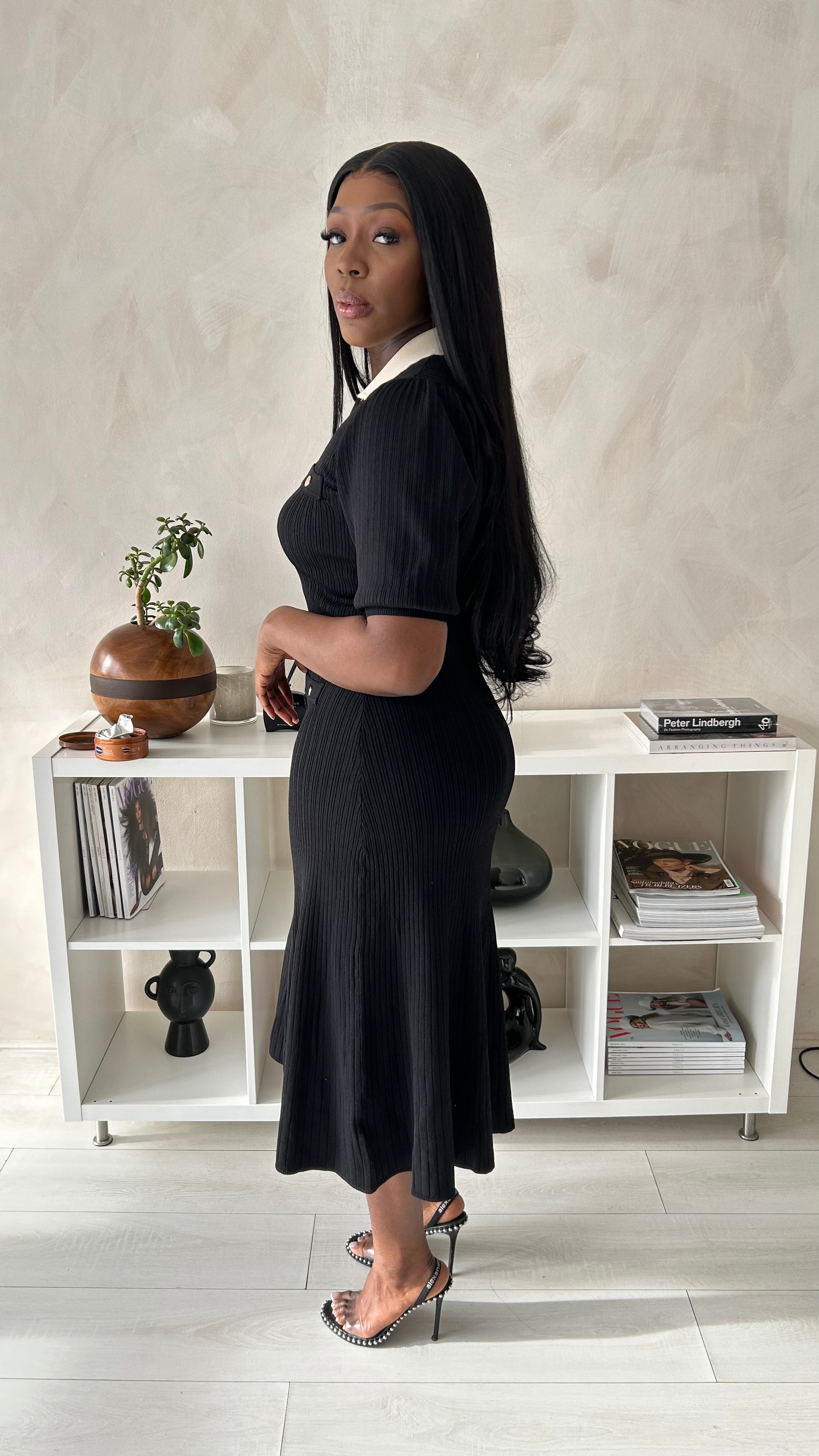 Belle Knitted black midi dress